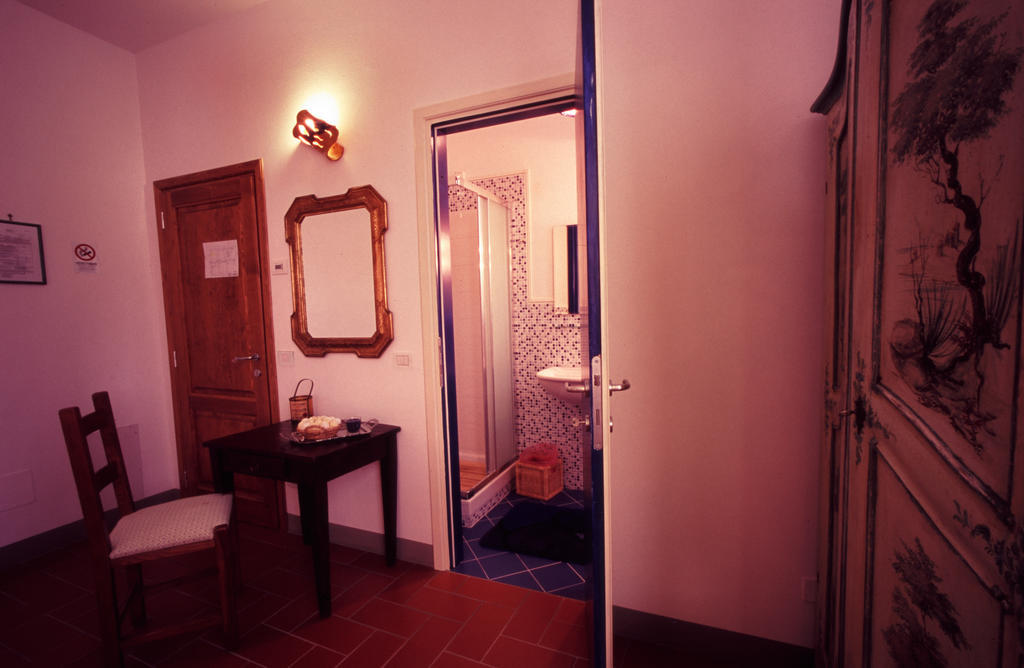 B&B Eridu Φιέζολε Δωμάτιο φωτογραφία